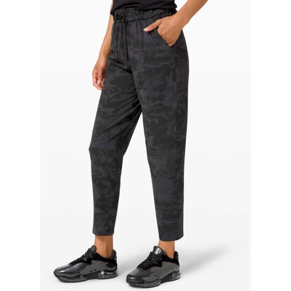 Lululemon Keep Moving Pant 7/8 High-Rise Incognito Camo Multi Grey Women's 6 - Picture 1 of 12